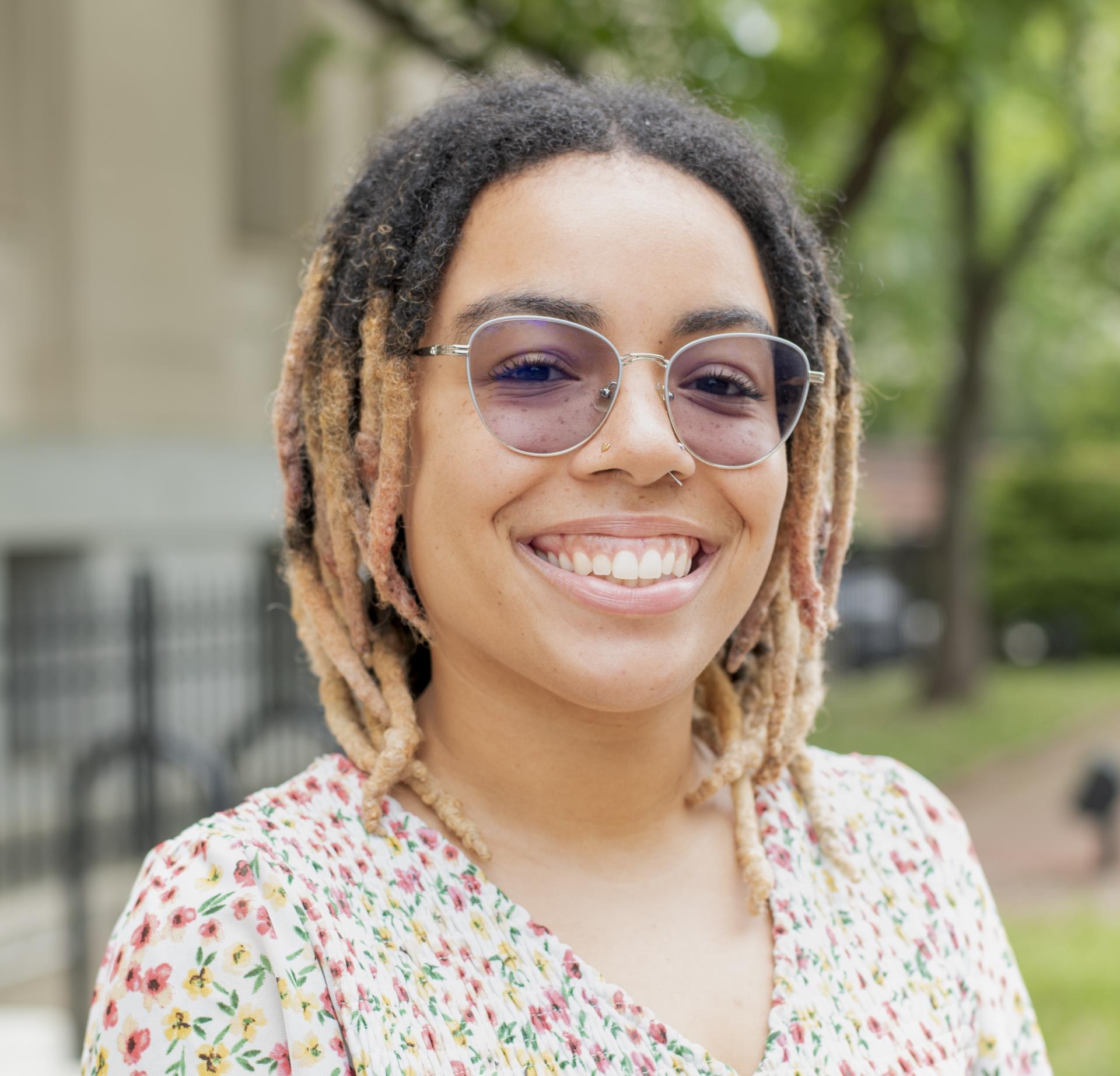 New Headshot - Alexandria
